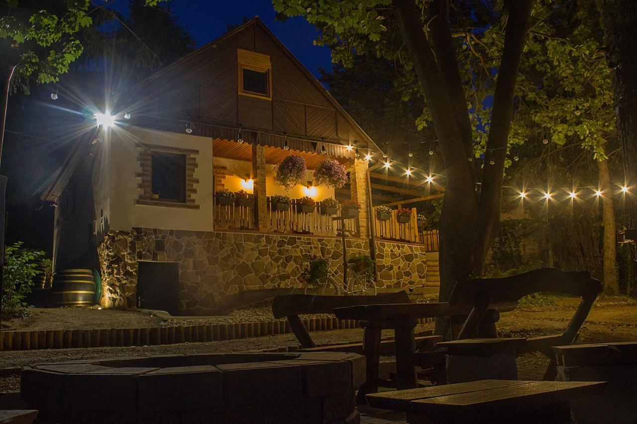 Cityside Cottage Eger Luaran gambar