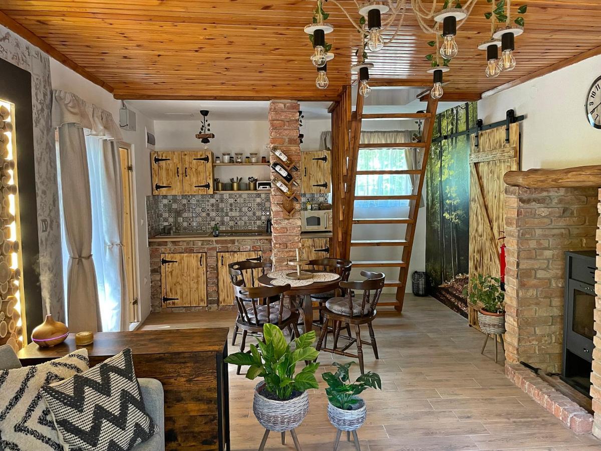 Cityside Cottage Eger Luaran gambar